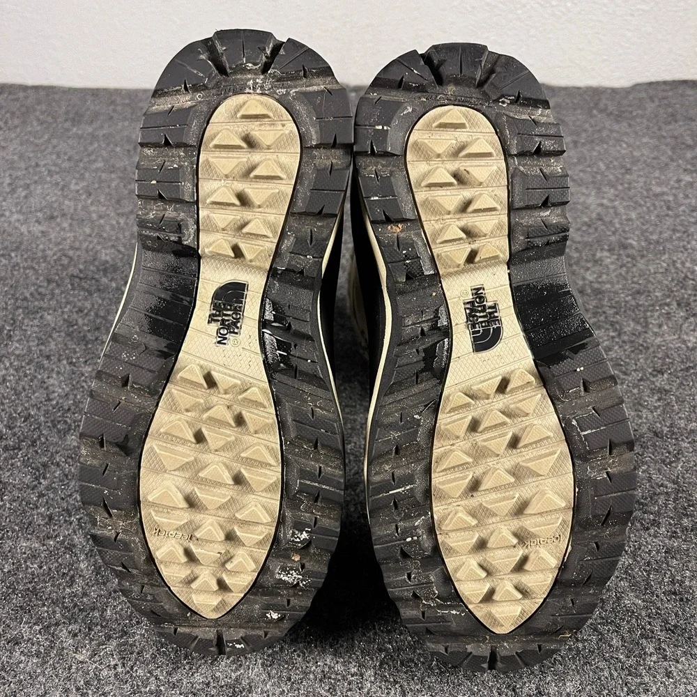The North Face Womens Size 6 Chilkat Snow Boots Faux Fur Winter Waterproof